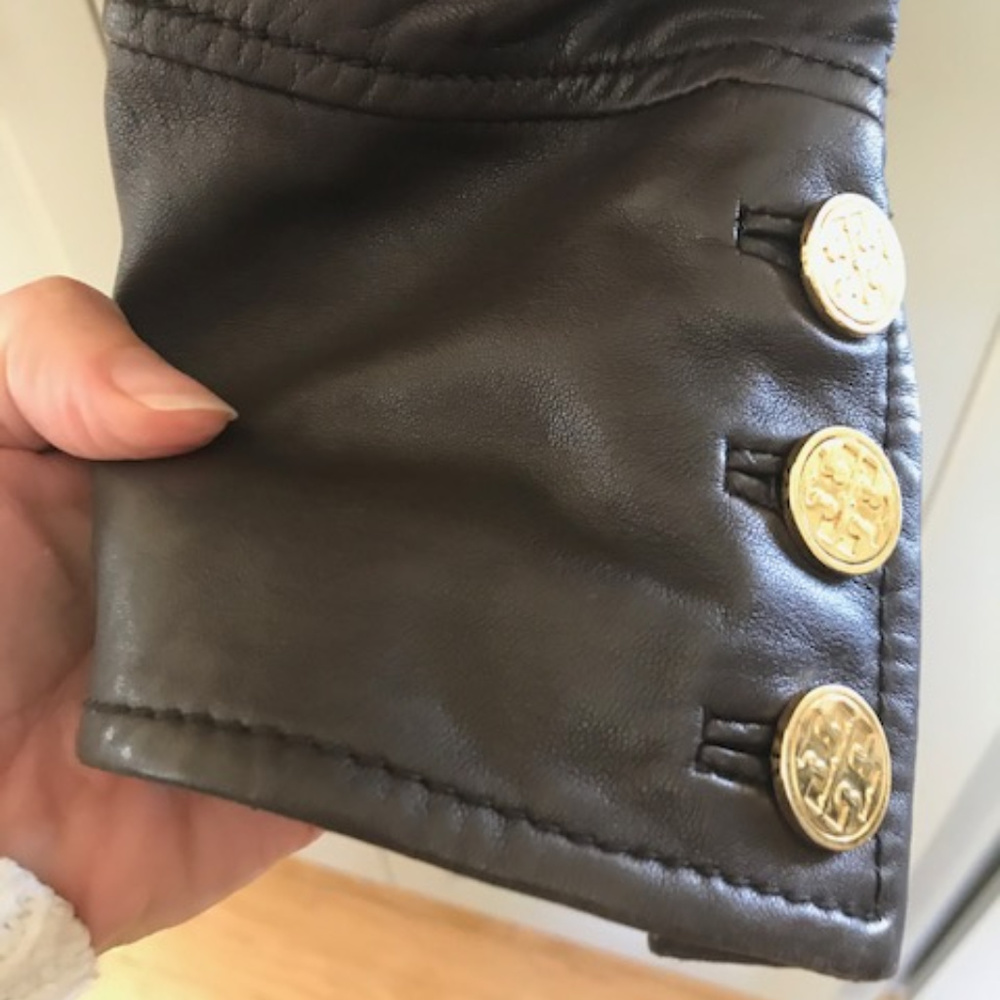 Tory Burch Leather With Gold Logo Buttons - Picture 5 of 6